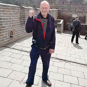 Travel Memory-85 years old traveler on the Great Wall