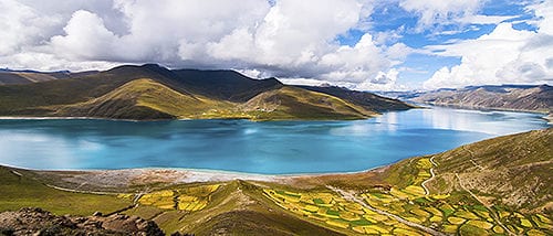 Yamdrok Lake